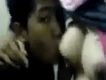 Nikmatnya Nenen Jilbab Toket Gede poster